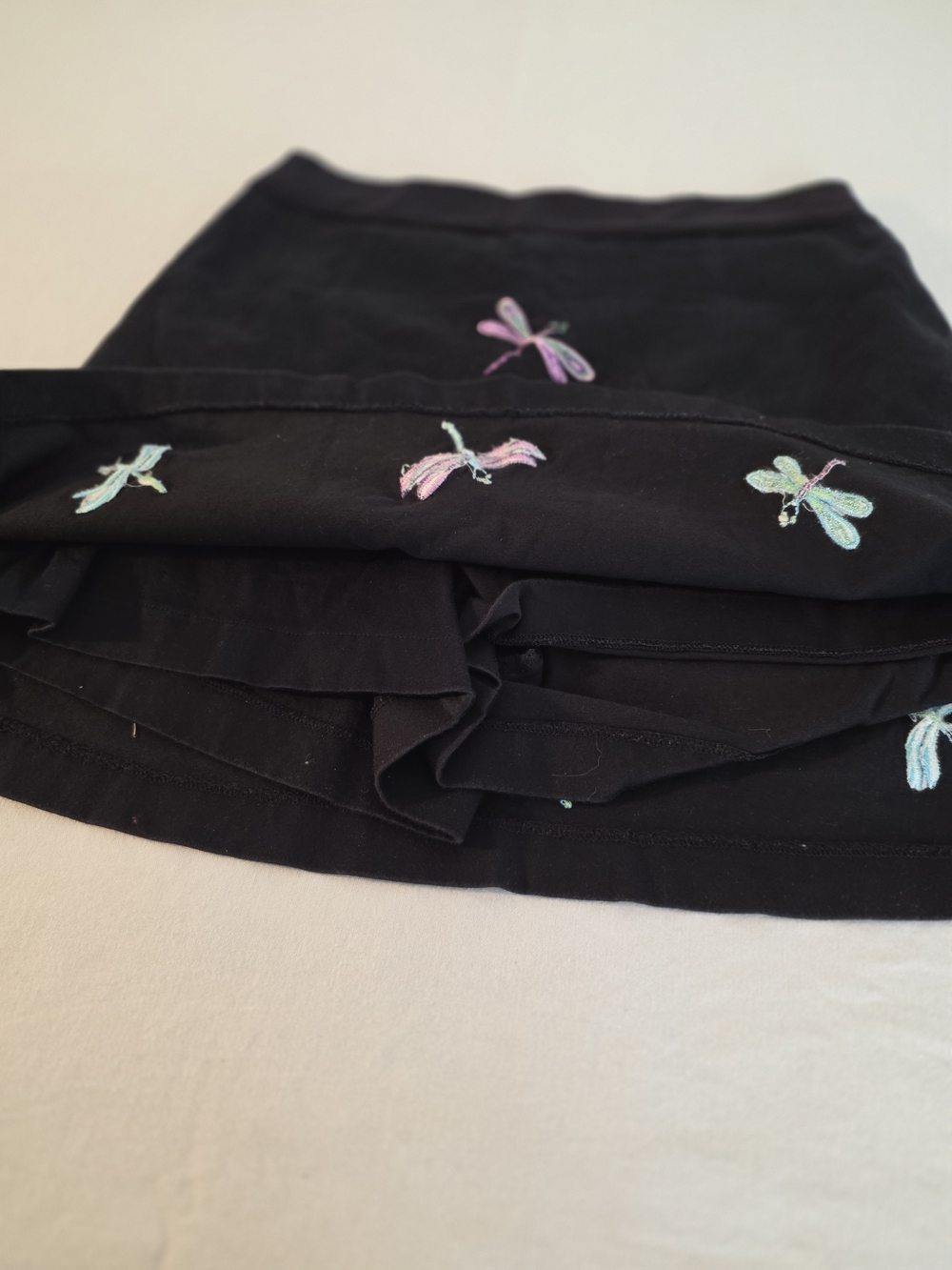 Bamboo Traders Black Skort with Pastel Dragonfly Embroidery. Size 10 P - Picture 6 of 8